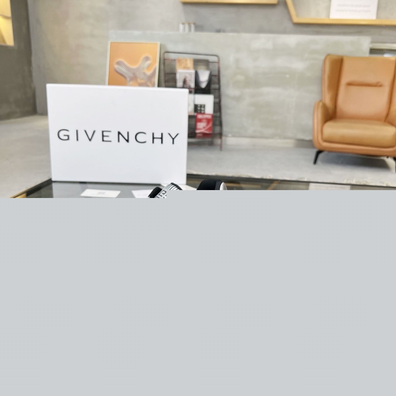 Givenchy Sneakers